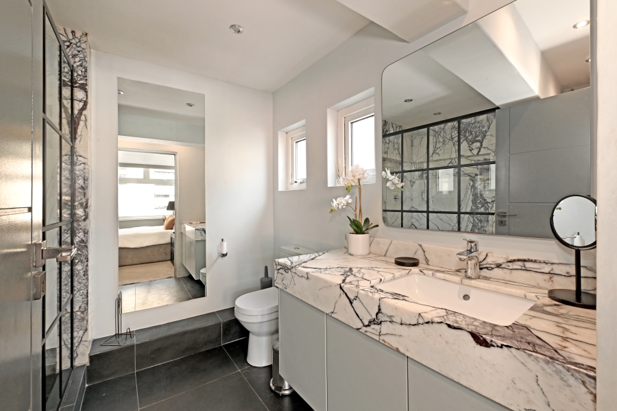 2 Bedroom Property for Sale in Cape Town City Centre Western Cape